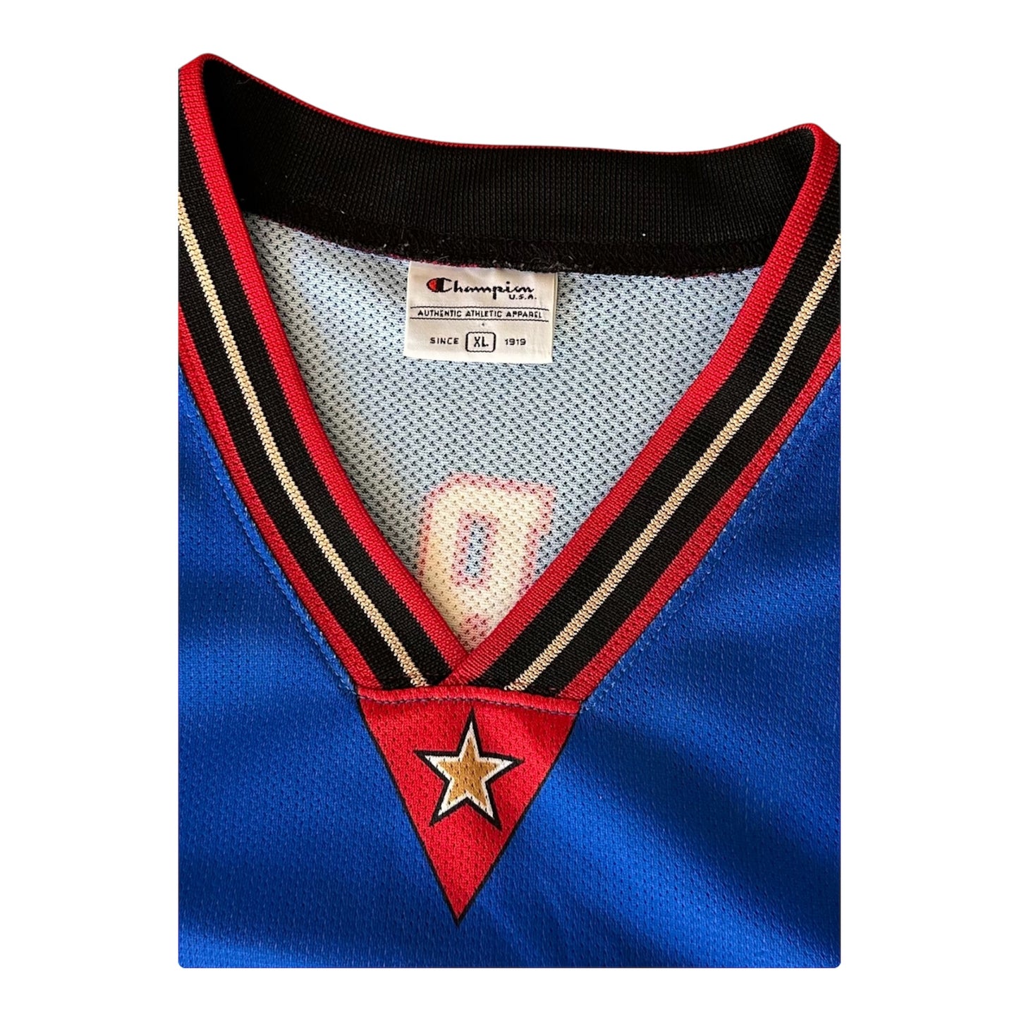 Allen Iverson #3 – Philadelphia Sixers (Édition Champion, Bleu)